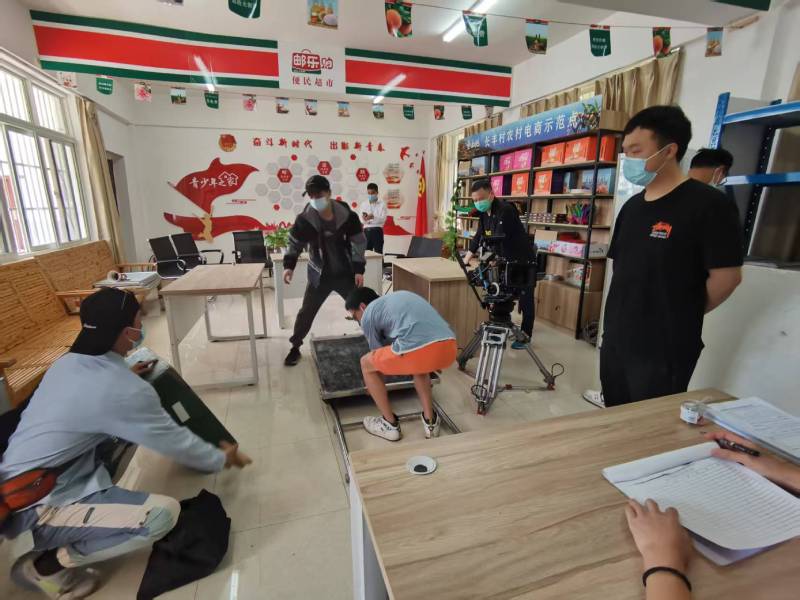 广州广告片拍摄公司：极简主义践行者，少即是多的视觉哲学